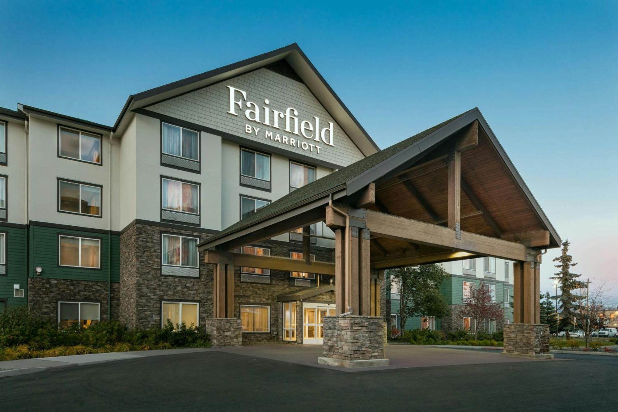 Fairfield Inn & Suites By Marriott Anchorage Midtown Exterior photo